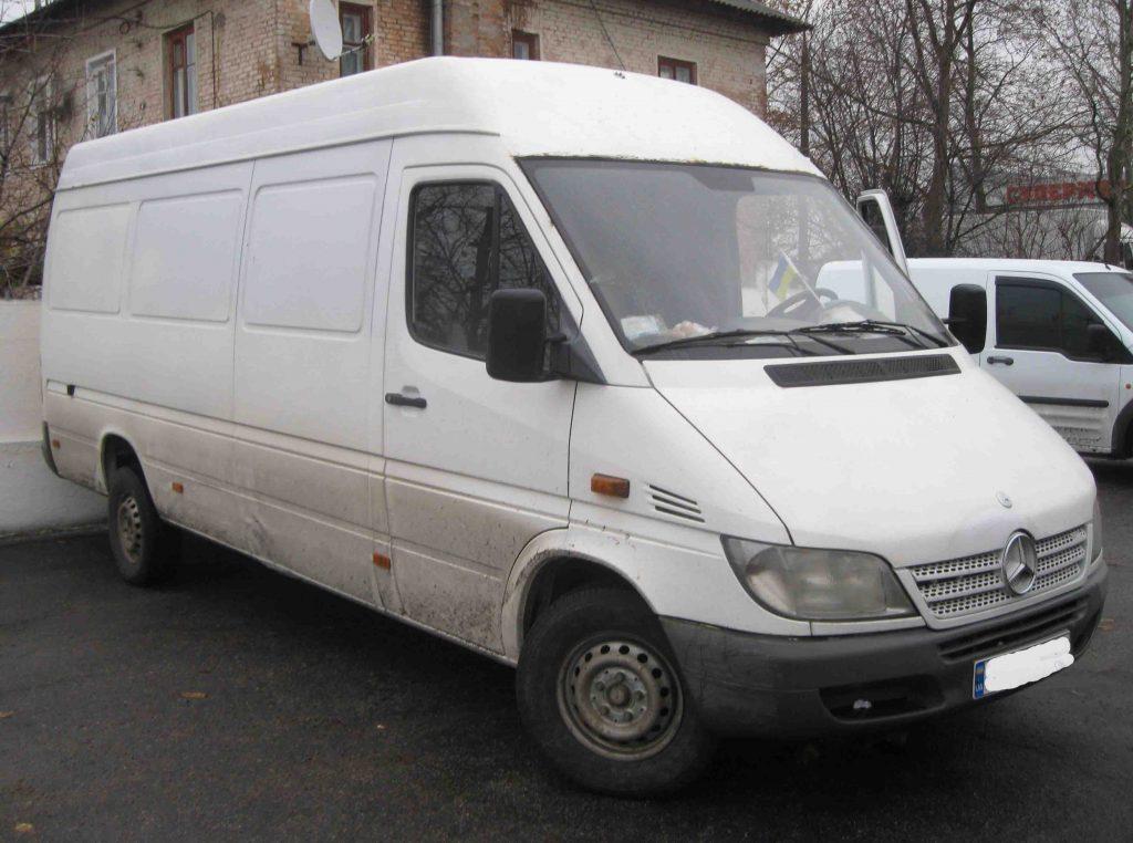 Мікроавтобус